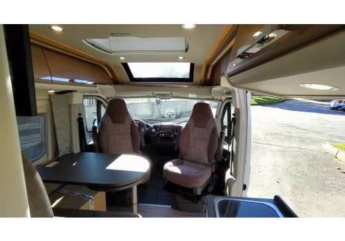 Camper Van MALIBU Van Two Rooms 640 LE K en Sale Occasion