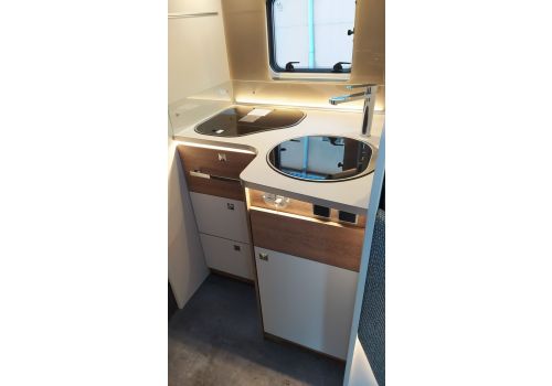 Low Profile Motorhome DETHLEFFS Trend T7057 EB Modelo 2022 en Sale Occasion