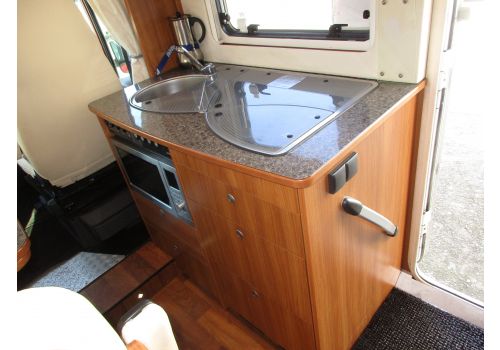 Low Profile Motorhome DETHLEFFS Globe 4 en Sale Occasion