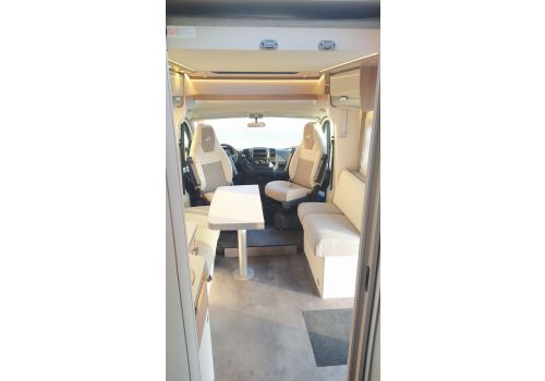 Low Profile Motorhome DETHLEFFS Trend T7057 EBL Modelo 2022 en Sale Occasion