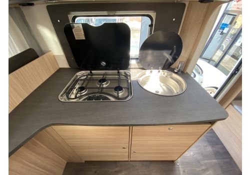 Capuchina Motorhome SUNLIGHT A72 en Sale Occasion