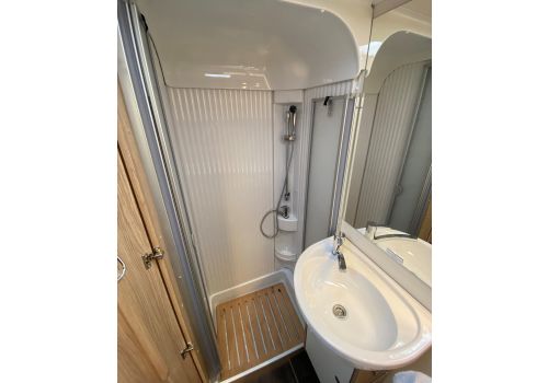 Capuchina Motorhome SUNLIGHT A70 en Sale Occasion