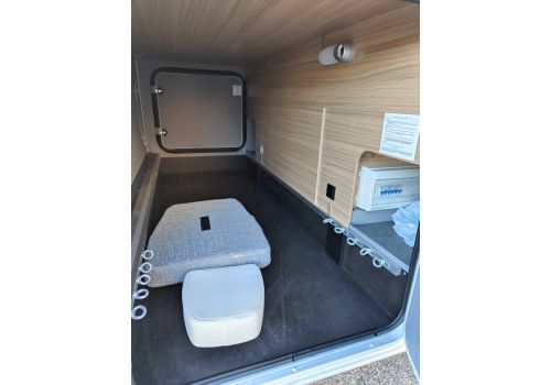 Low Profile Motorhome DETHLEFFS Just T 6752 DBL Modelo 2022 en Sale Occasion
