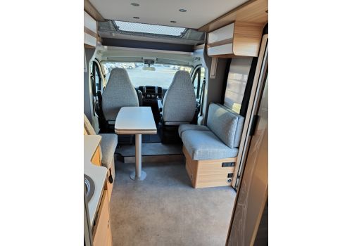 Low Profile Motorhome DETHLEFFS Just T 6752 DBL Modelo 2022 en Sale Occasion