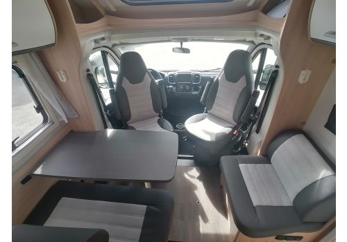 Low Profile Motorhome SUNLIGHT T65 en Sale Occasion