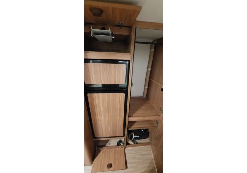 Capuchina Motorhome CARADO A461 en Sale Occasion