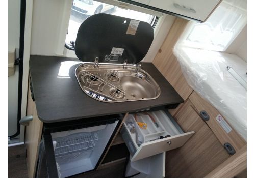 Low Profile Motorhome SUNLIGHT V60 en Sale Occasion
