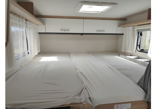 Low Profile Motorhome SUNLIGHT V66 en Sale Occasion