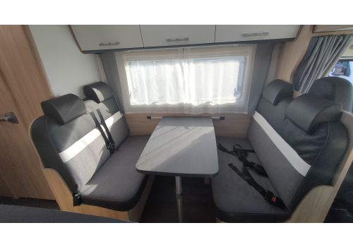 Capuchina Motorhome SUNLIGHT A70 en Sale Occasion