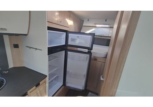 Capuchina Motorhome SUNLIGHT A70 en Sale Occasion
