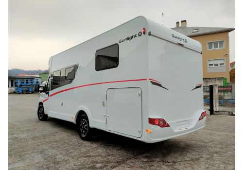 Low Profile Motorhome SUNLIGHT T69L en Rent