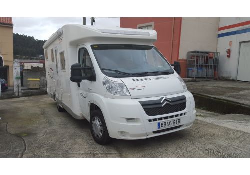 Low Profile Motorhome MONCAYO Mediterráneo 772 en Sale Occasion