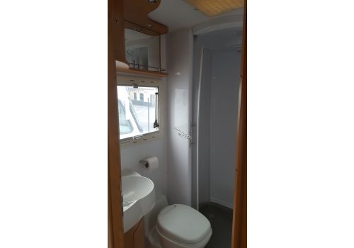 Low Profile Motorhome MONCAYO Mediterráneo 772 en Sale Occasion