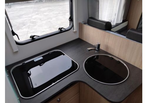 Low Profile Motorhome SUNLIGHT T69L en Sale Occasion
