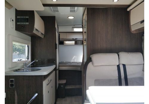 Low Profile Motorhome BENIMAR Tessoro 440 UP en Sale Occasion