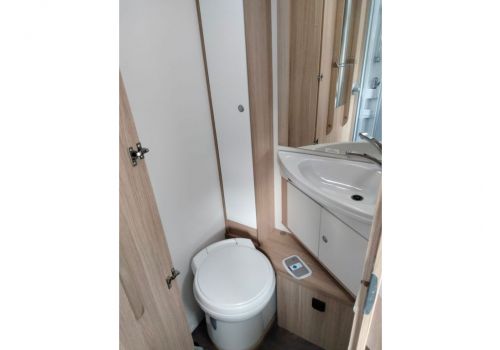 Low Profile Motorhome SUNLIGHT T69L en Sale Occasion