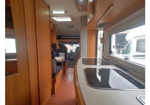 Capuchina Motorhome BENIMAR Top 7000 ST en Sale Occasion