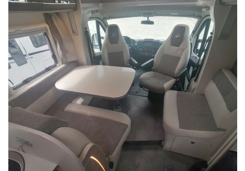 Low Profile Motorhome DETHLEFFS Trend T 7057 en Sale Occasion