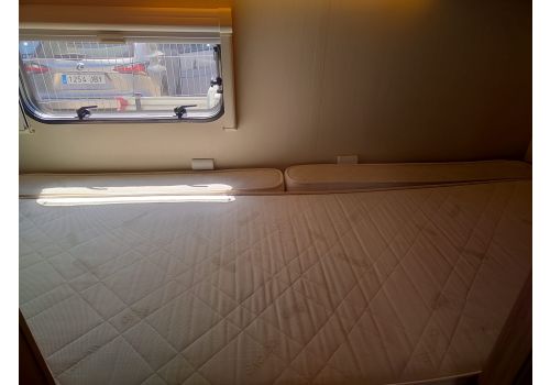 Capuchina Motorhome ROLLER TEAM Zefiro 275 en Sale Occasion
