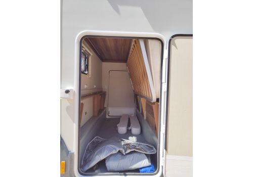 Capuchina Motorhome ROLLER TEAM Zefiro 275 en Sale Occasion