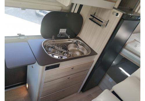 Camper Van DREAMER D60 FUN en Sale Occasion