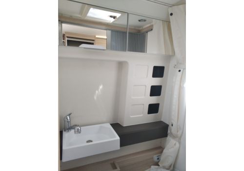 Camper Van DREAMER D60 FUN en Sale Occasion