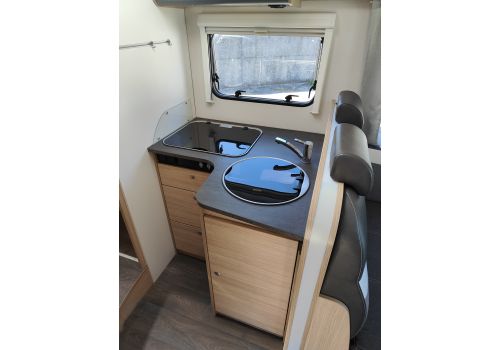 Low Profile Motorhome SUNLIGHT T68 en Sale Occasion