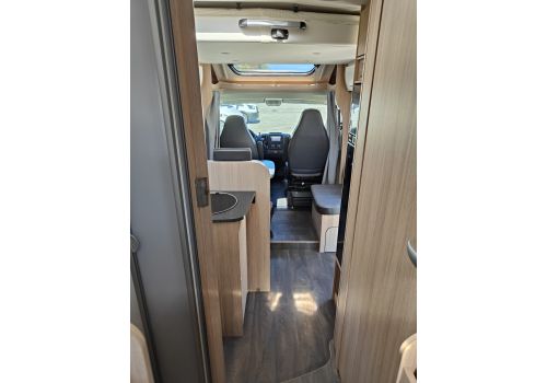 Low Profile Motorhome SUNLIGHT T68 en Sale Occasion