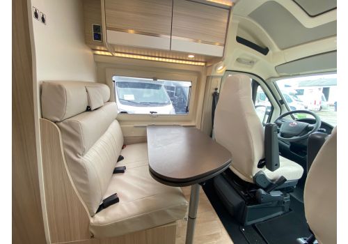 Camper Van DREAMER D60 Fun en Sale Occasion