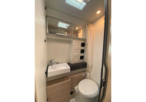 Camper Van DREAMER D60 Fun en Sale Occasion