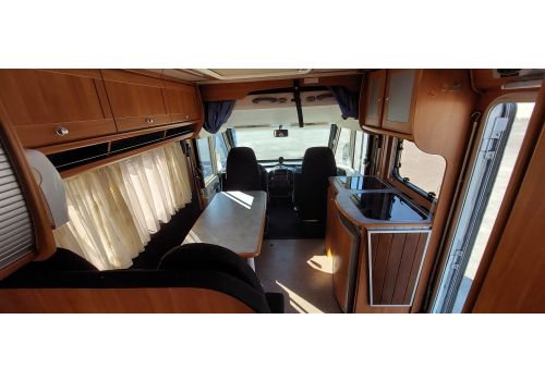 Integral Motorhome DETHLEFFS Advantage I5841 en Sale Occasion
