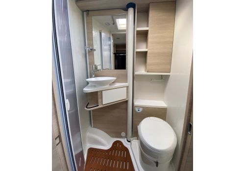 Low Profile Motorhome RAPIDO C50 Modelo 2023 en Sale Occasion