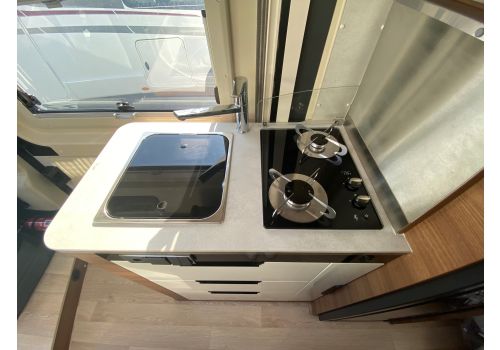 Camper Van RAPIDO V68 Modelo 2023 en Sale Occasion