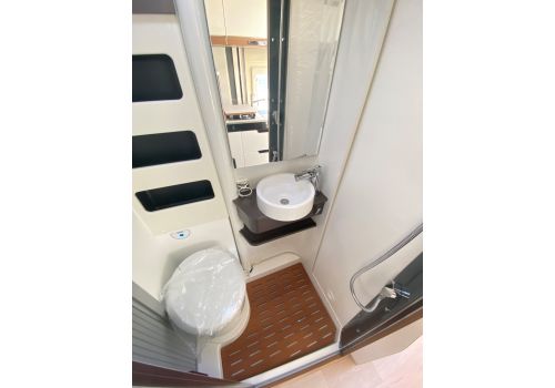 Camper Van RAPIDO V68 Modelo 2023 en Sale Occasion
