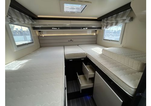Low Profile Motorhome ROLLER TEAM Kronos 284 TL en Sale Occasion