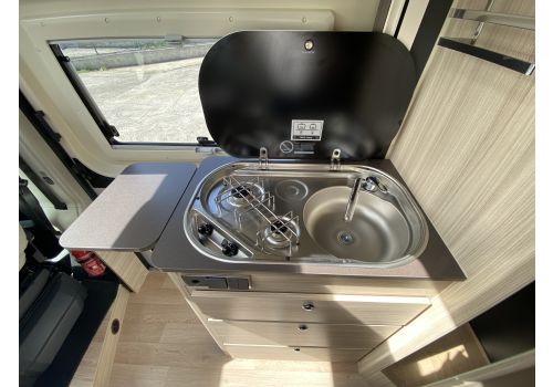 Camper Van DREAMER D55 Exclusive Fun Modelo 2023 en Sale Occasion
