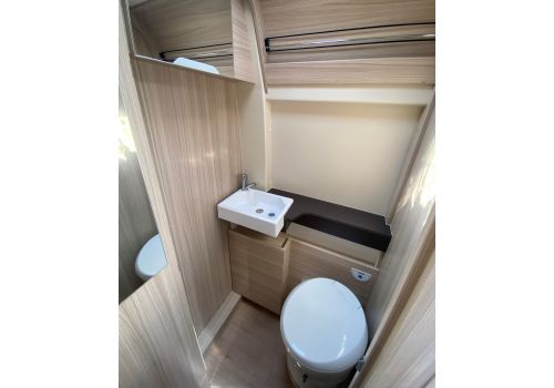 Camper Van DREAMER D55 Exclusive Fun Modelo 2023 en Sale Occasion