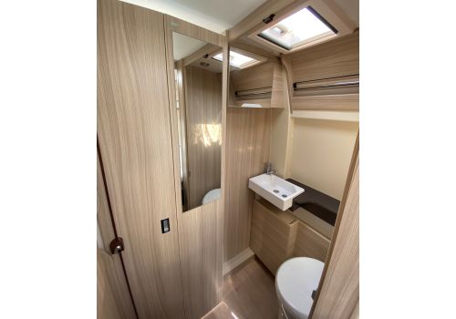 Camper Van DREAMER D55 Exclusive Fun Modelo 2023 en Sale Occasion