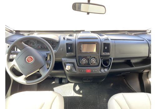 Low Profile Motorhome RAPIDO 686F en Sale Occasion