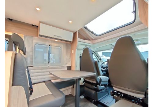 Low Profile Motorhome SUNLIGHT T68 Adventure Edition en Sale Occasion