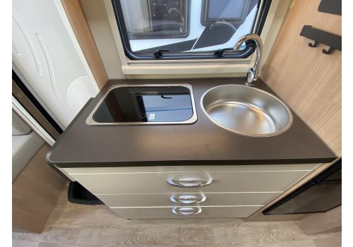 Low Profile Motorhome ITINEO PJ700 Modelo 2022 en Sale Occasion