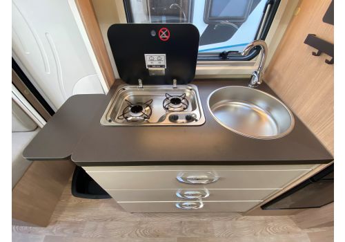 Low Profile Motorhome ITINEO PJ700 Modelo 2022 en Sale Occasion