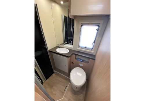 Low Profile Motorhome ITINEO PJ700 Modelo 2022 en Sale Occasion