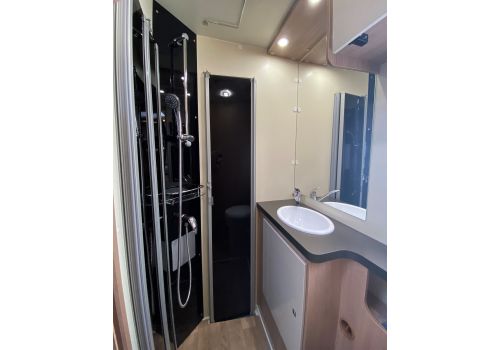 Low Profile Motorhome ITINEO PJ700 Modelo 2022 en Sale Occasion