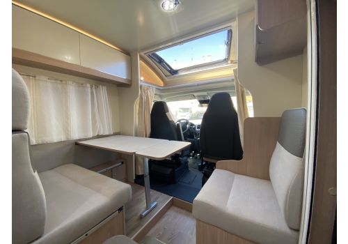 Low Profile Motorhome ITINEO PJ700 Modelo 2022 en Sale Occasion