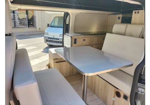 Camper Van DREAMER Cap Land en Sale Occasion
