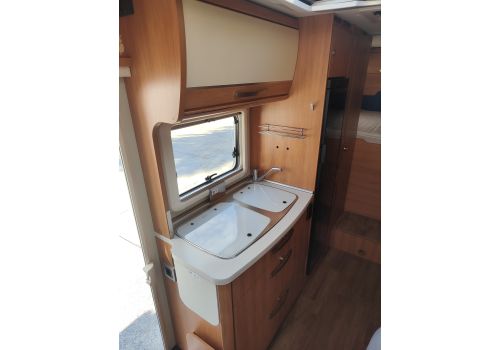 Low Profile Motorhome HYMER ML 560 en Sale Occasion