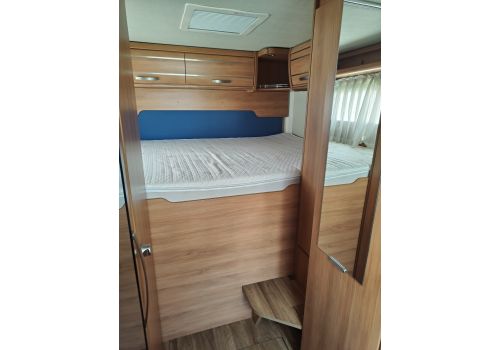 Low Profile Motorhome HYMER ML 560 en Sale Occasion