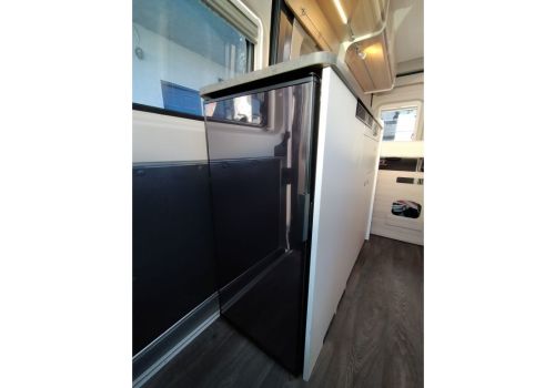 Camper Van SUNLIGHT Cliff 600 Modelo 2020 en Sale Occasion
