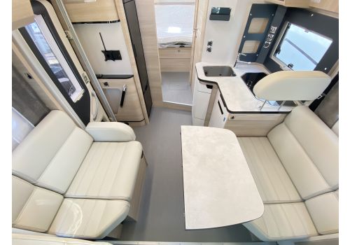 Low Profile Motorhome RAPIDO 686F Modelo 2023 en Sale Occasion